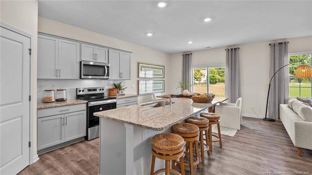 West End, NC 27376,3121 Platinum Circle