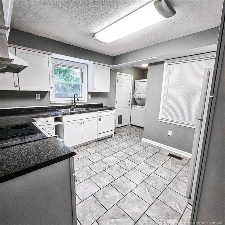 Lillington, NC 27546,1521 Us Highway 401