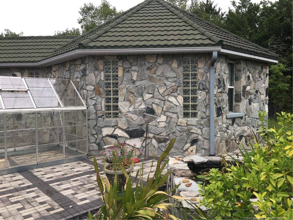 Raeford, NC 28376,1157 Gainey Road