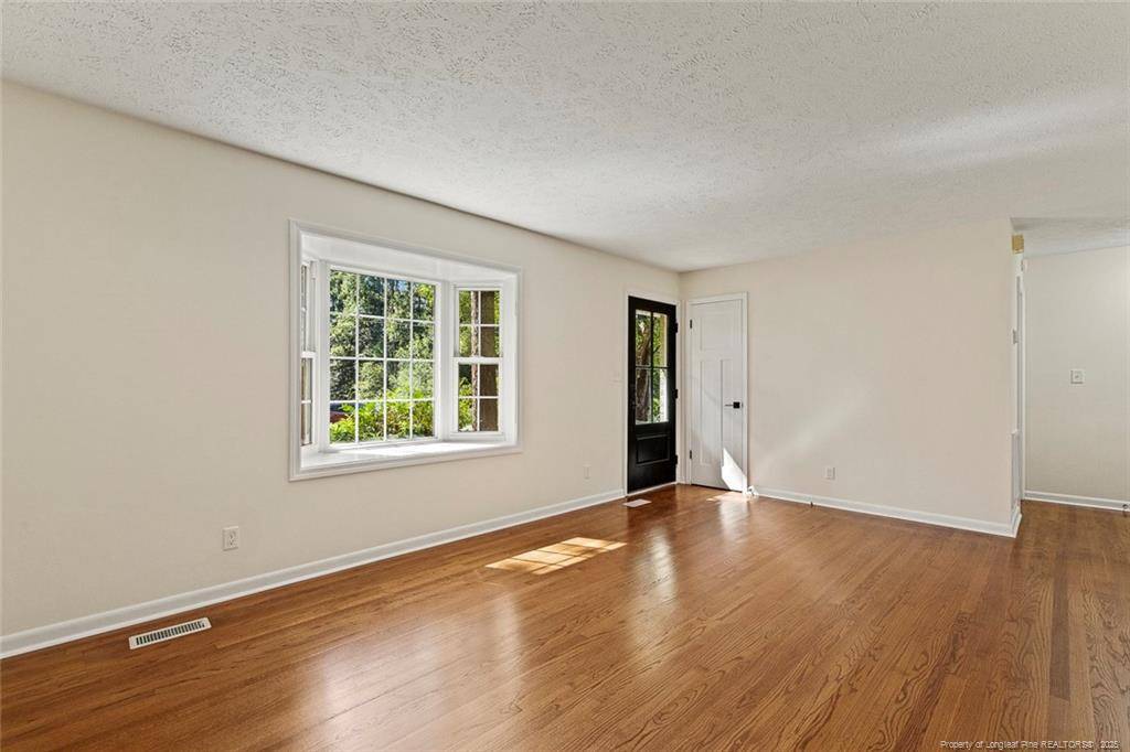 Southern Pines, NC 28387,625 W Maine Avenue