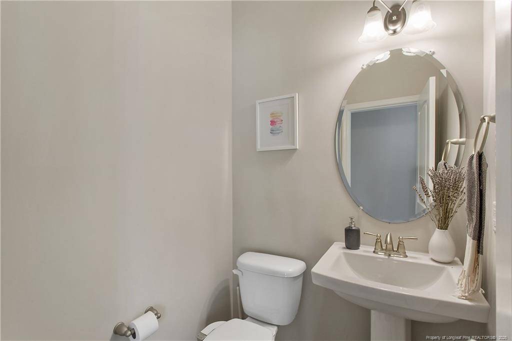 Cameron, NC 28326,288 Old Montague Way