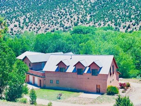 La Madera, NM 87539,408 NM Highway 111