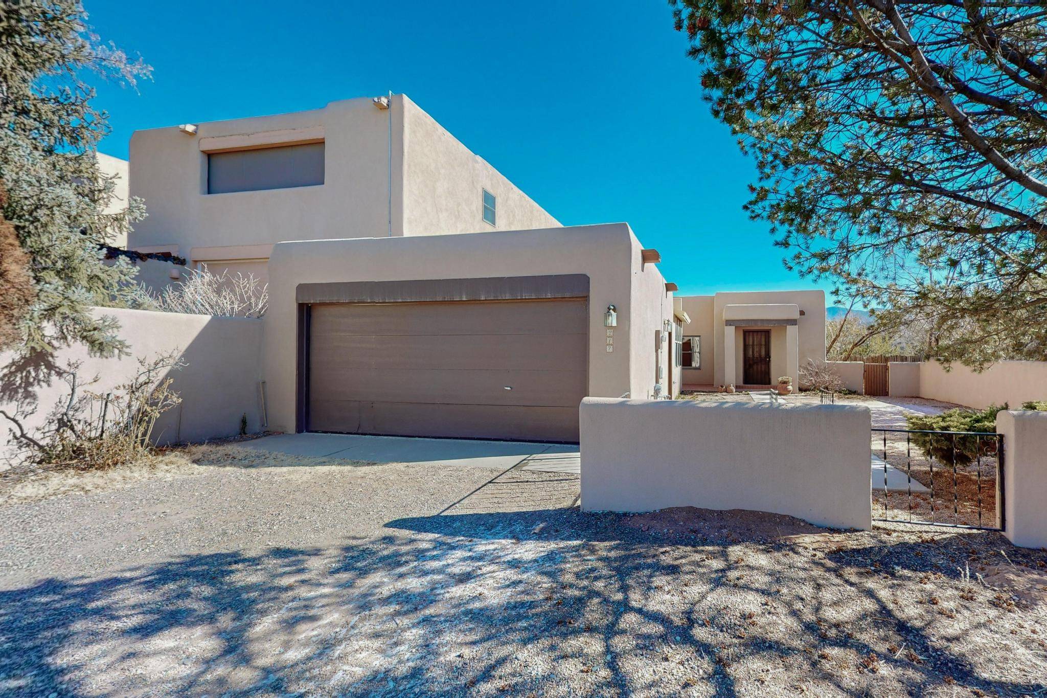 Santa Fe, NM 87501,217 Camino De La Sierra