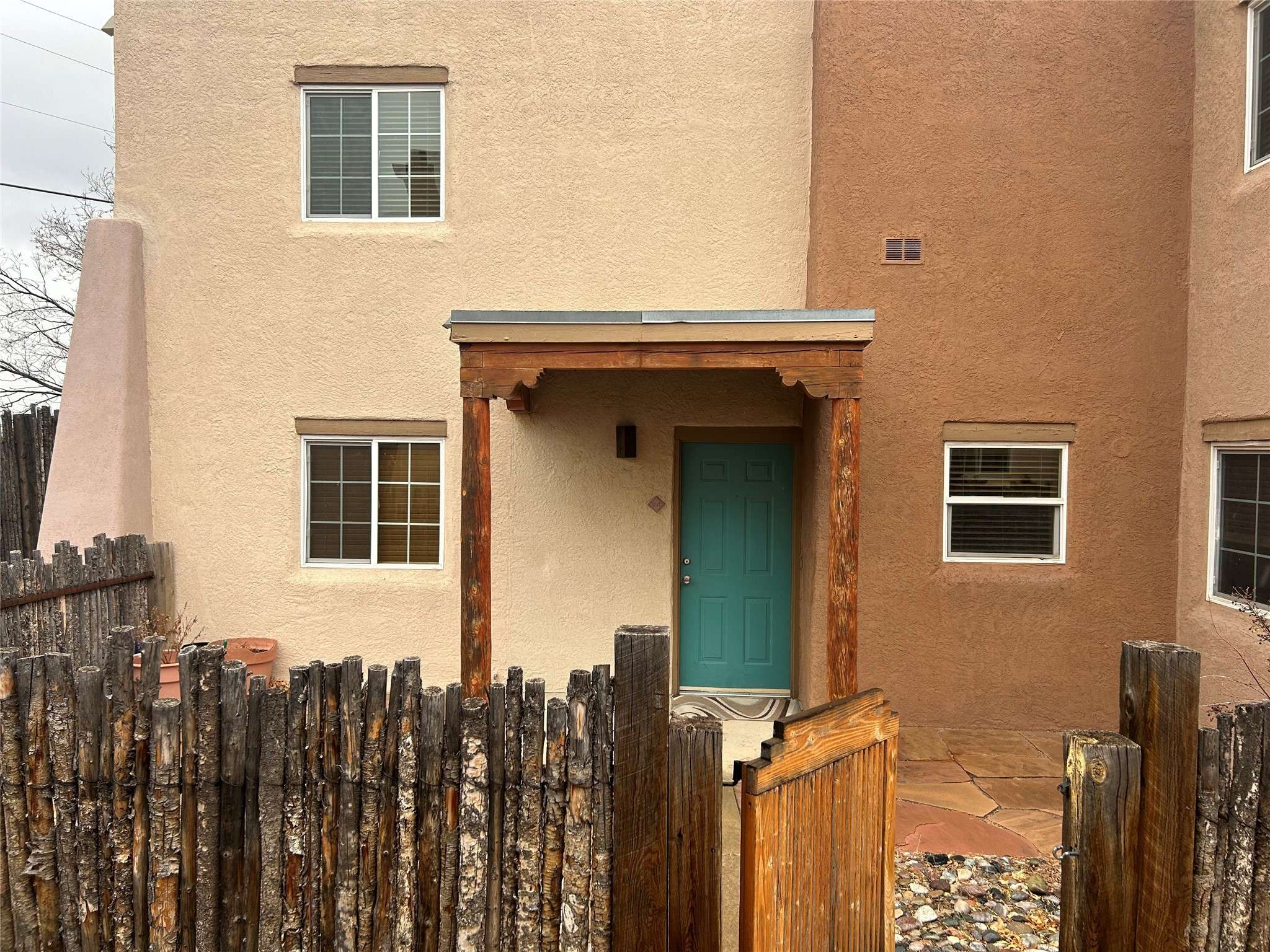 Santa Fe, NM 87505,2210 Miguel Chavez #1212