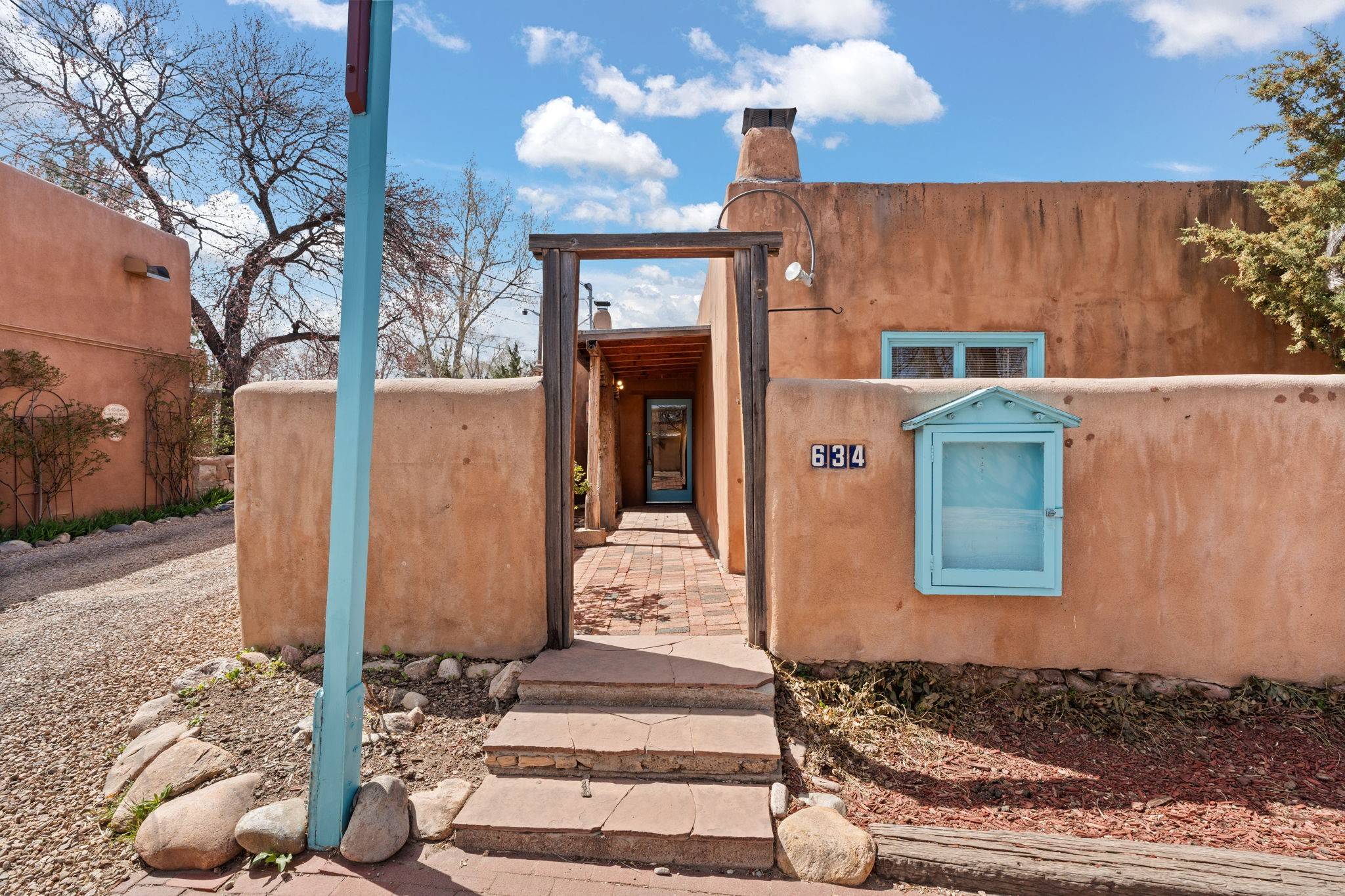 Santa Fe, NM 87501,634 Canyon