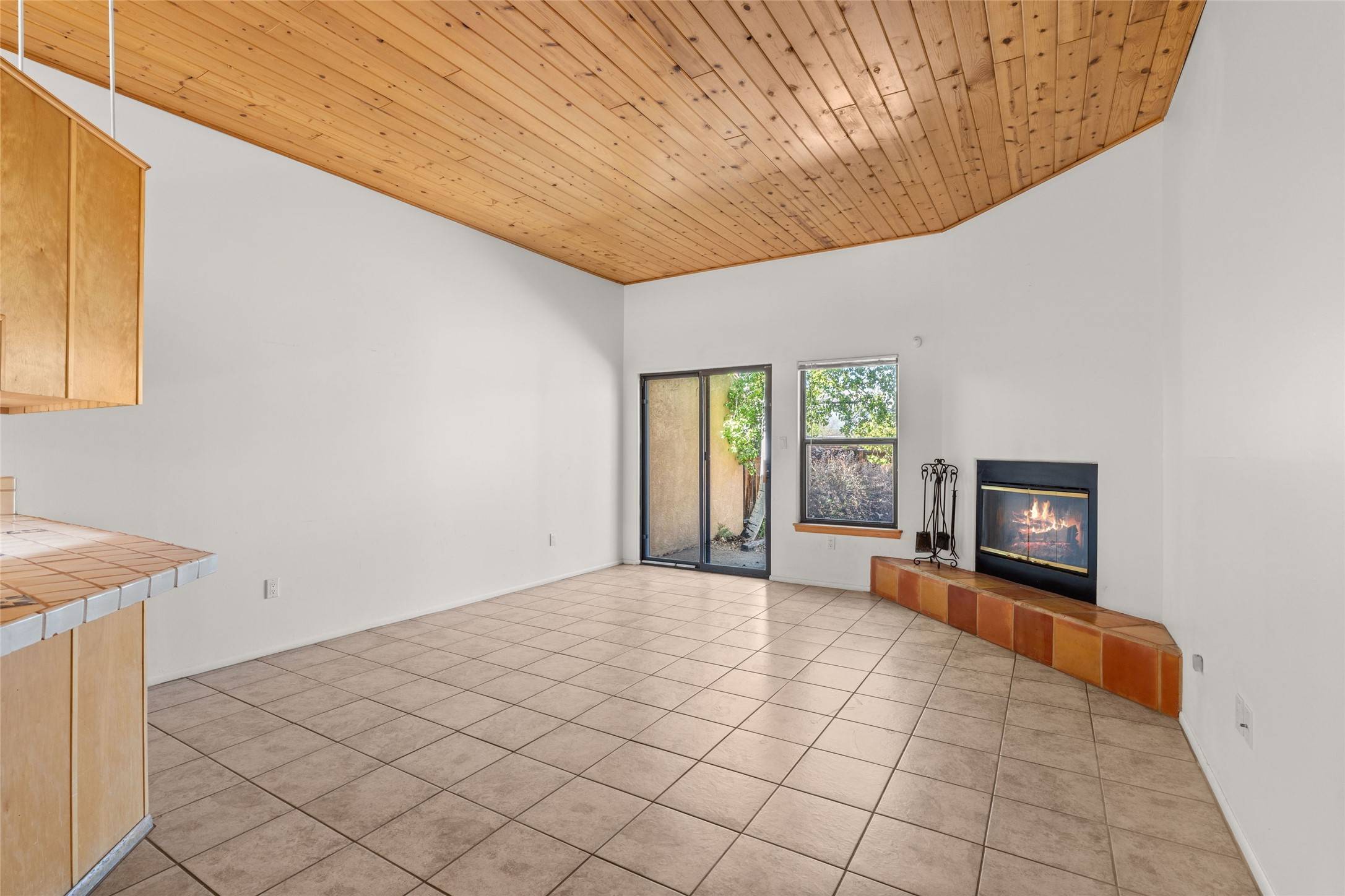 Santa Fe, NM 87507,2839 Plaza Amarilla