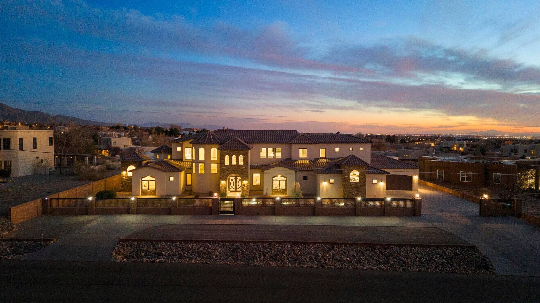Albuquerque, NM 87122,9500 Glenwood AVE NE