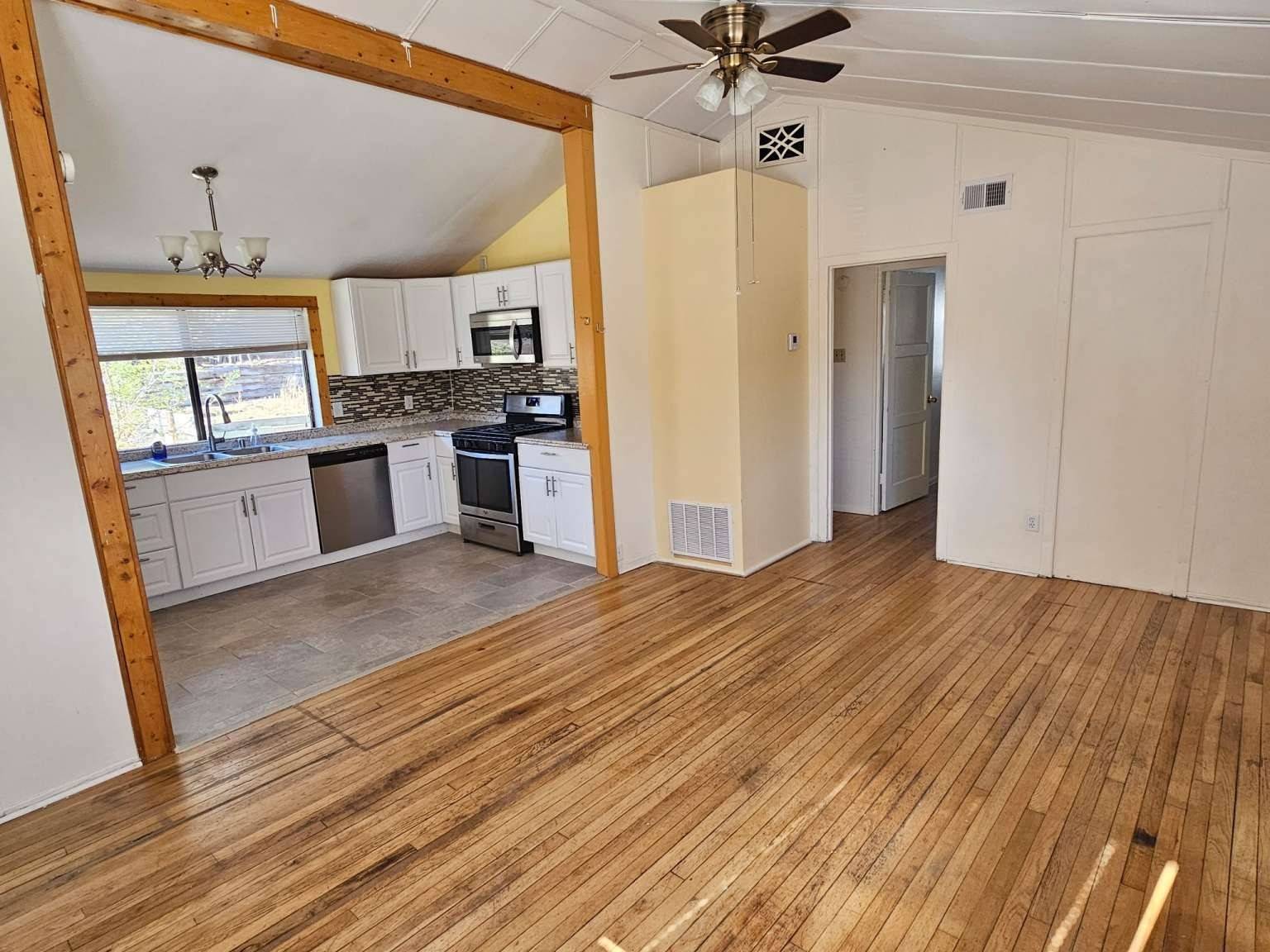 Los Alamos, NM 87544,3546 Questa DR