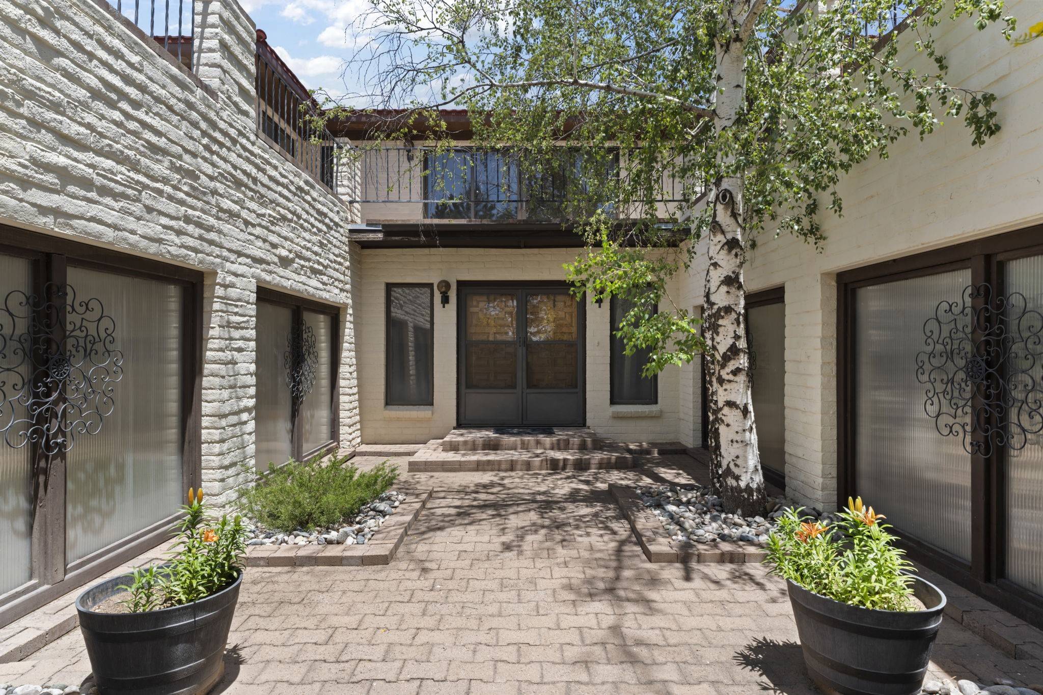 White Rock, NM 87547,320 Valle Del Sol