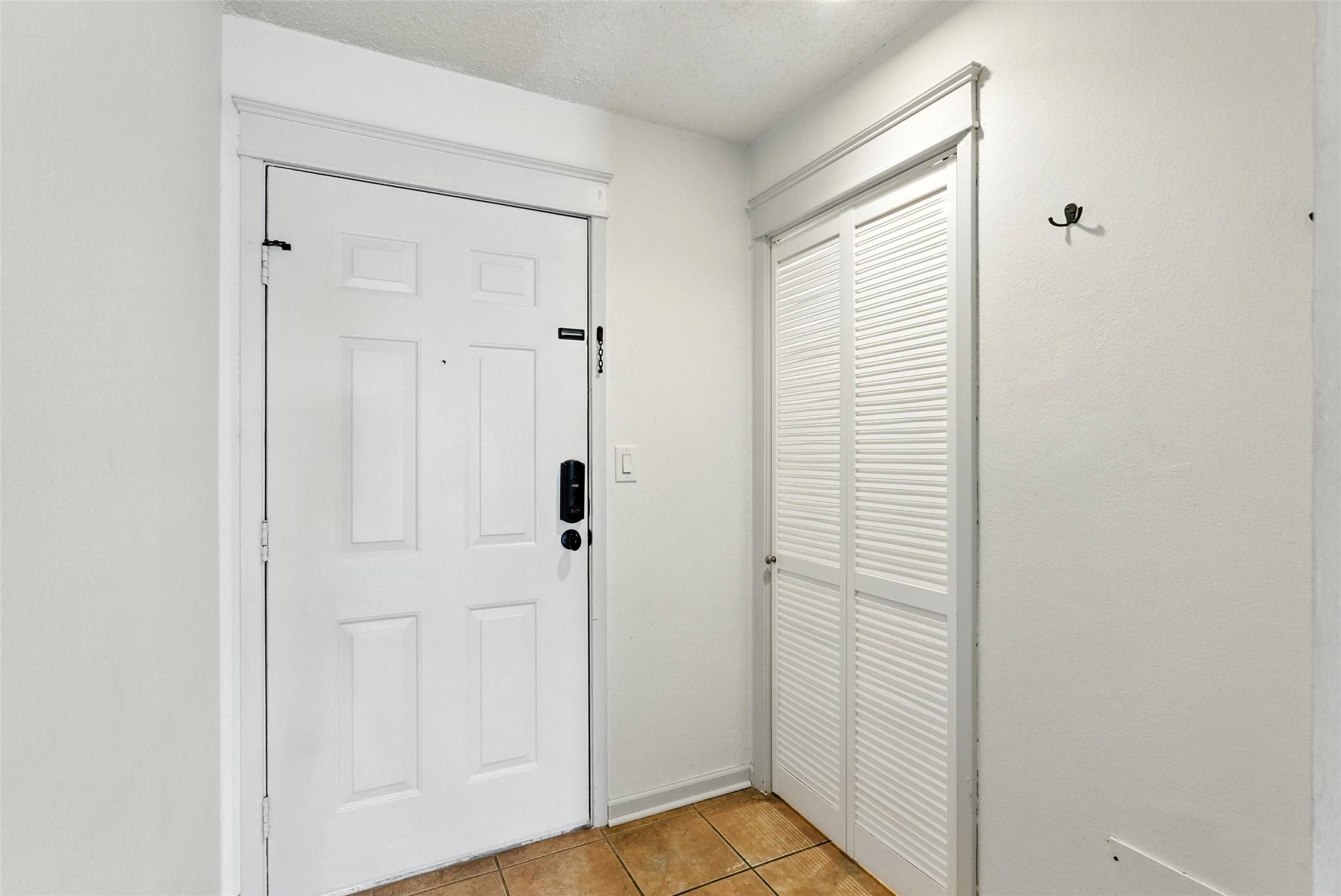 Santa Fe, NM 87505,2501 Zia RD W #8-204