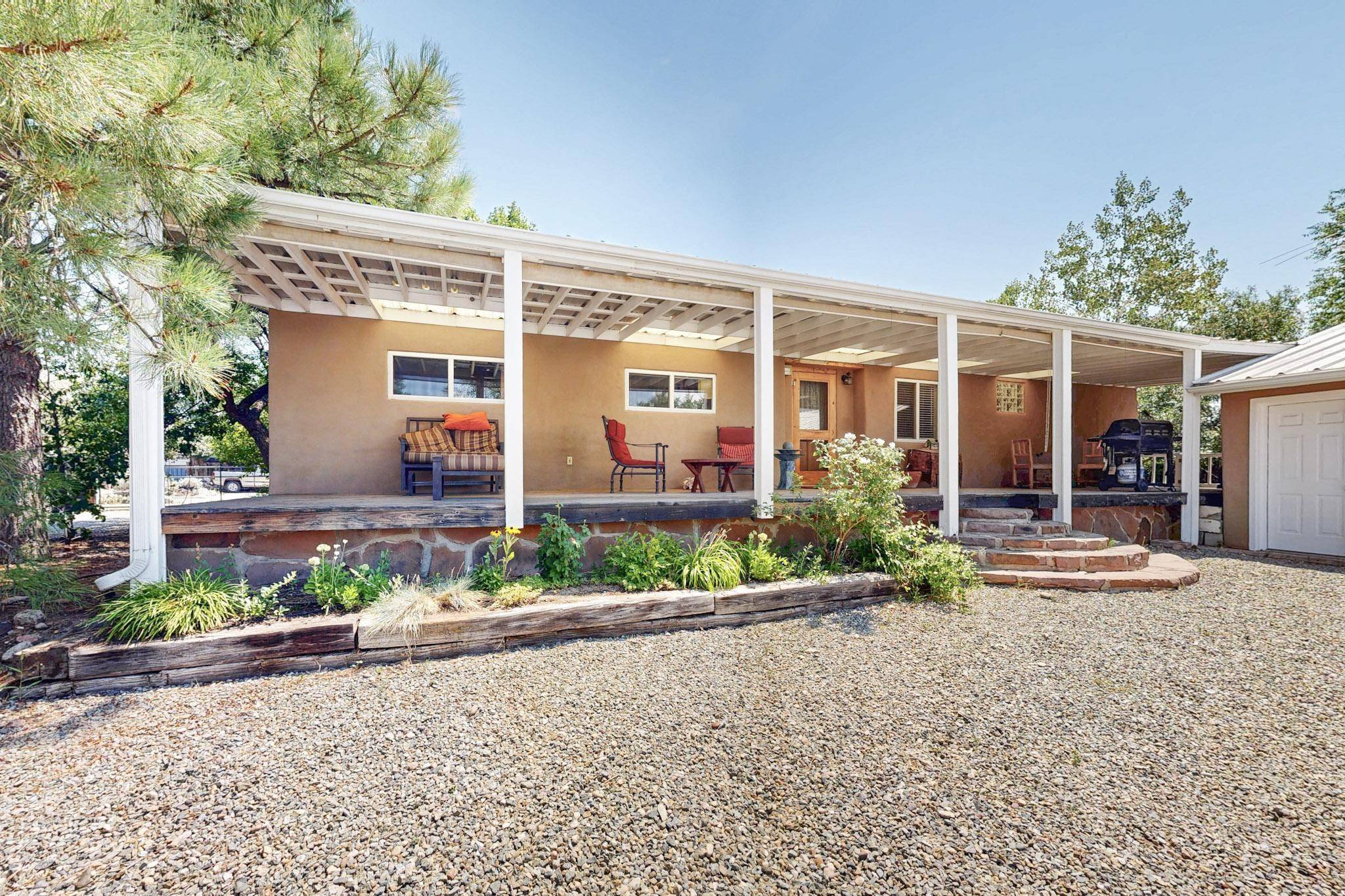 Santa Fe, NM 87501,405 La Joya