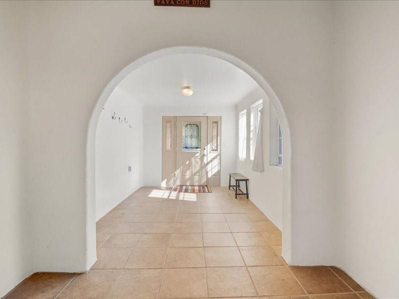 Santa Fe, NM 87505,166 Galisteo LN