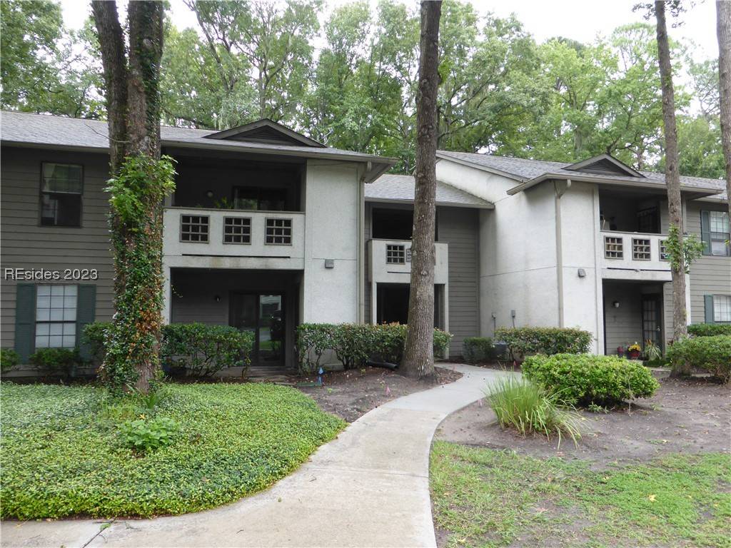 Hilton Head Island, SC 29926,30 Mathews DR #605