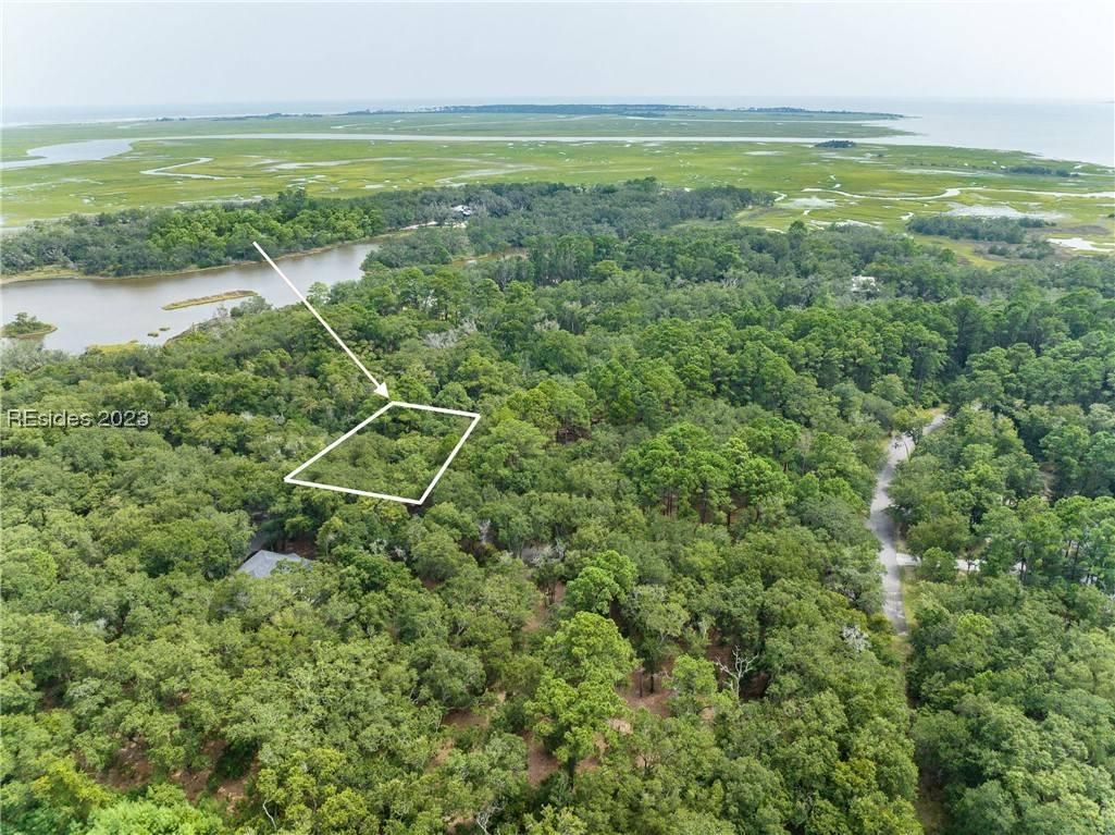 Saint Helena Island, SC 29920,3 Stripland Way