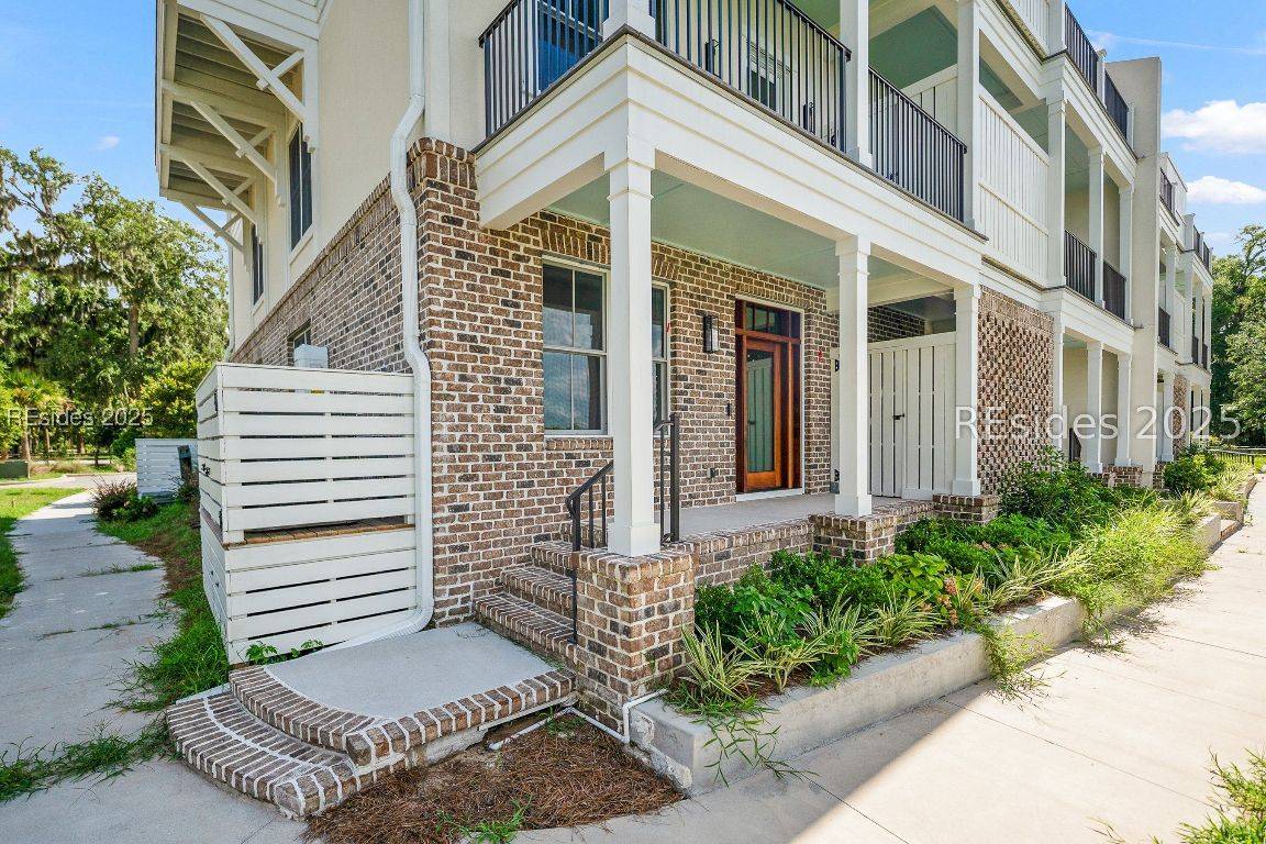Beaufort, SC 29907,112 Whitehall DR
