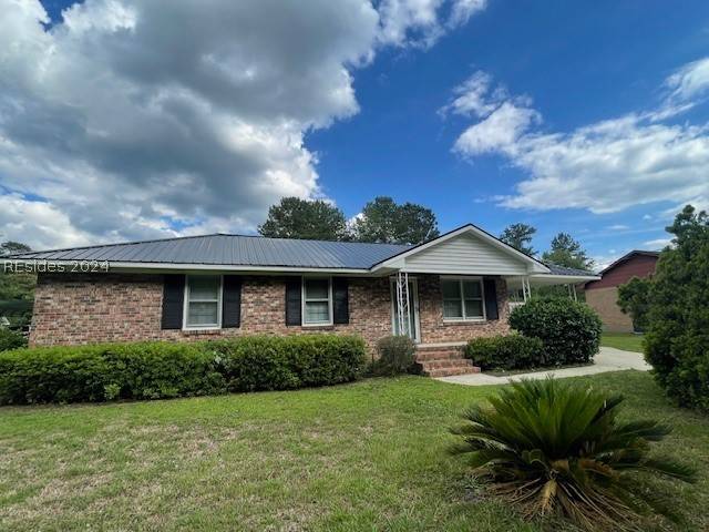 Manning, SC 29102,706 Branchview DR