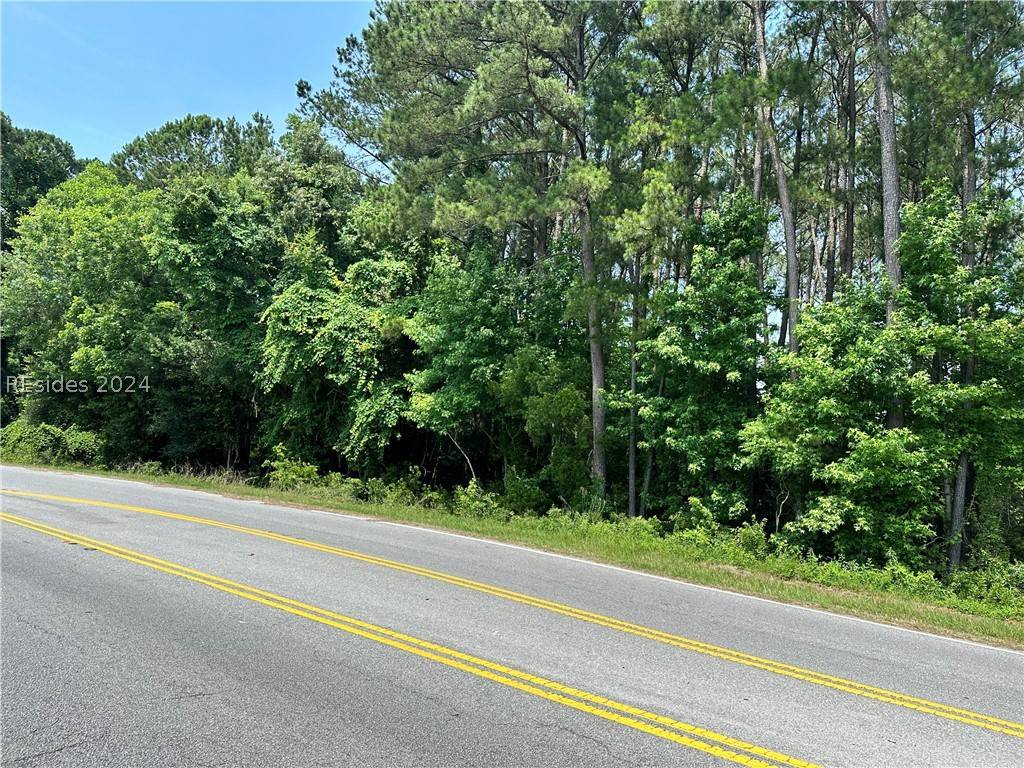 Beaufort, SC 29906,140 Castle Rock RD