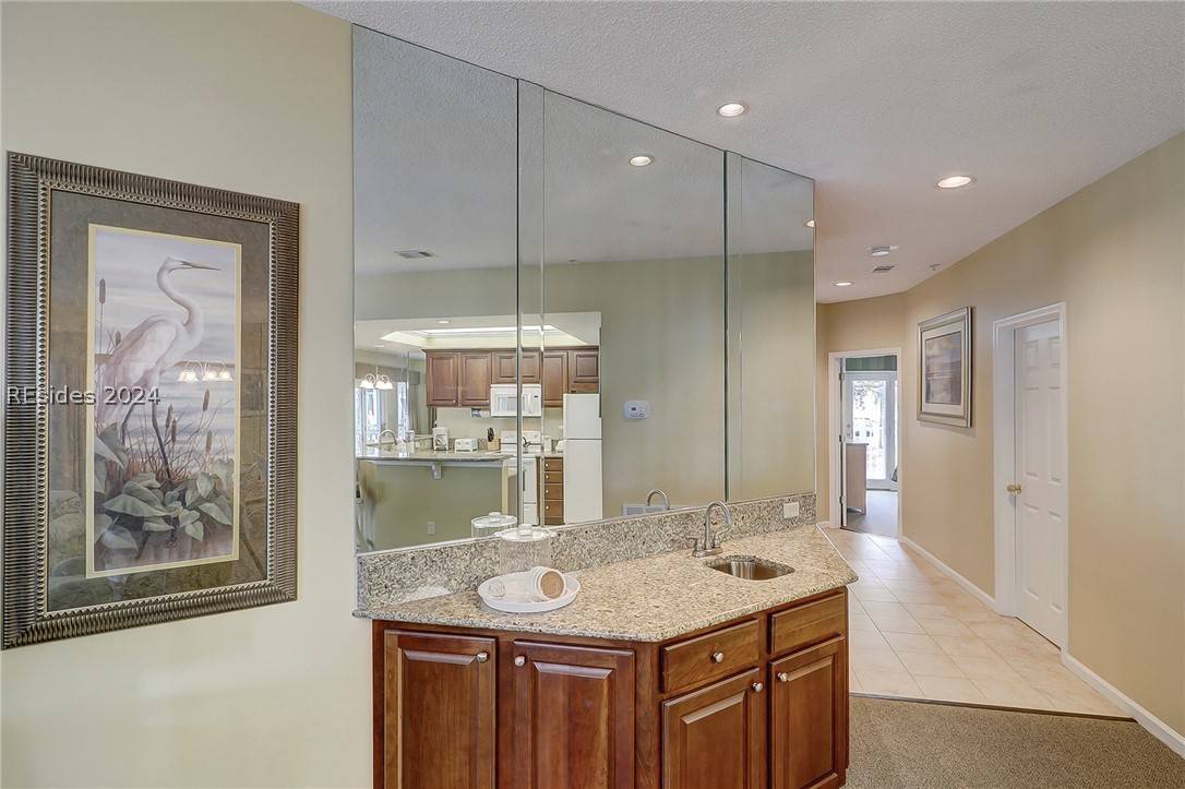 Hilton Head Island, SC 29928,14 Wimbledon CT #131-4