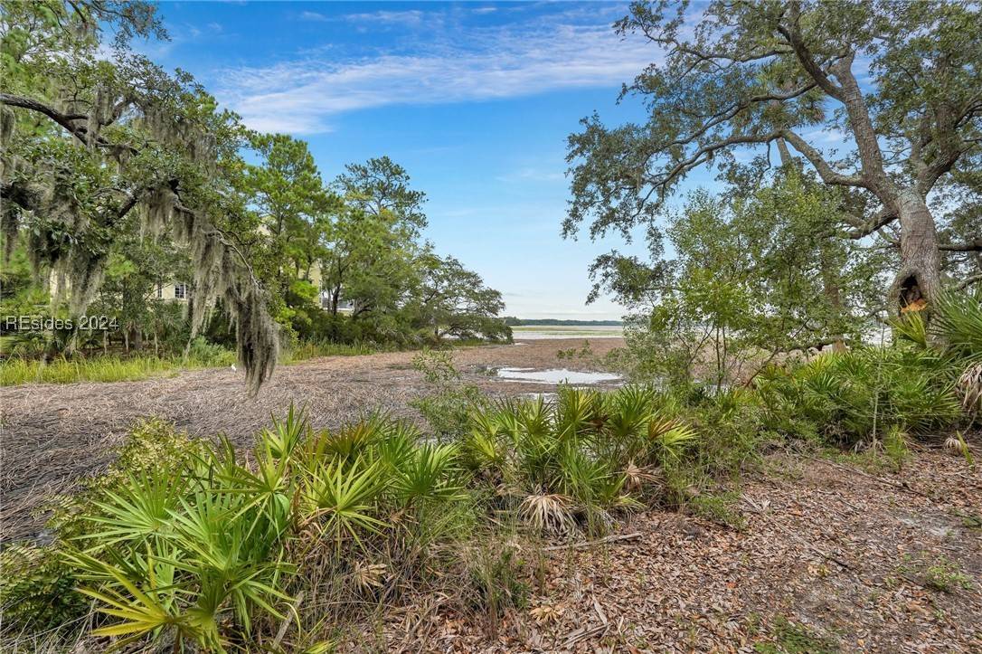 Hilton Head Island, SC 29926,18 Indian Hill LN