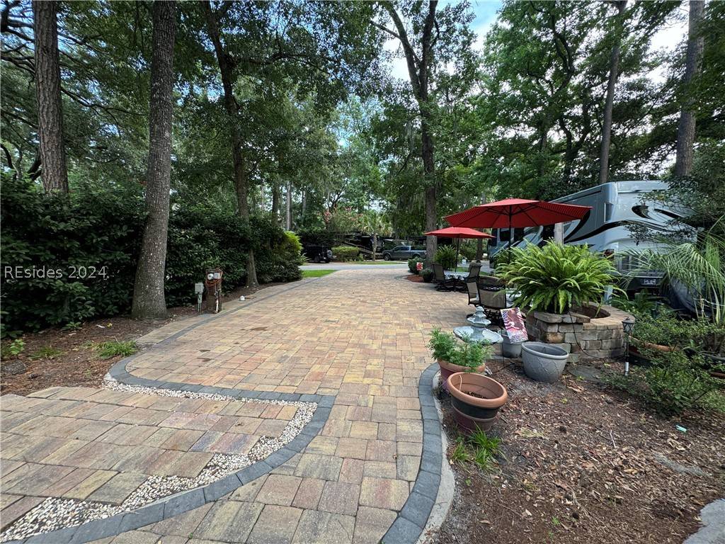 Hilton Head Island, SC 29928,133 Arrow Rd #173