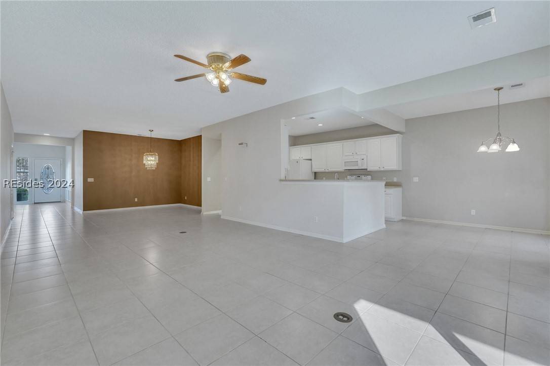 Bluffton, SC 29909,1 Rain Lily LN