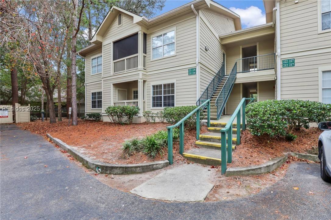 Hilton Head Island, SC 29926,112 Union Cemetery RD #228