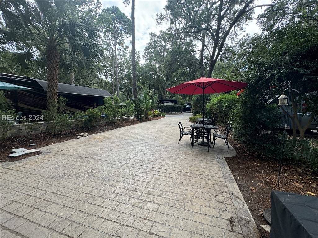 Hilton Head Island, SC 29928,133 Arrow Rd #122