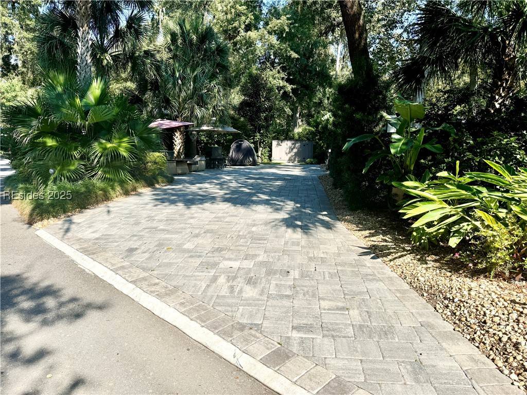 Hilton Head Island, SC 29928,133 Arrow Rd #136