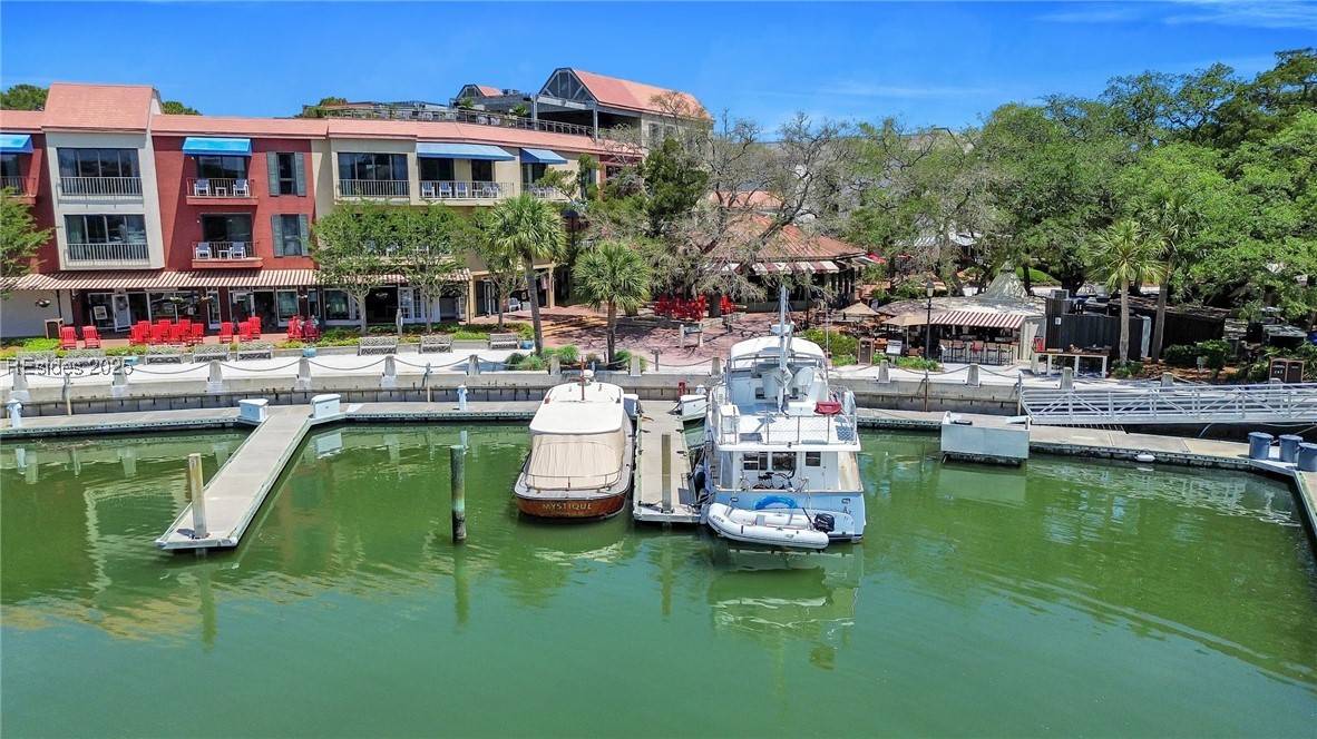 Hilton Head Island, SC 29928,13 Harbour Town Yacht Basin