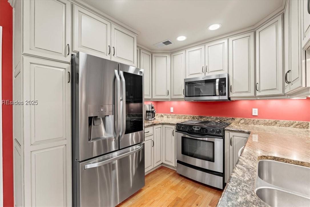 Hilton Head Island, SC 29928,4 Compass PT #4B