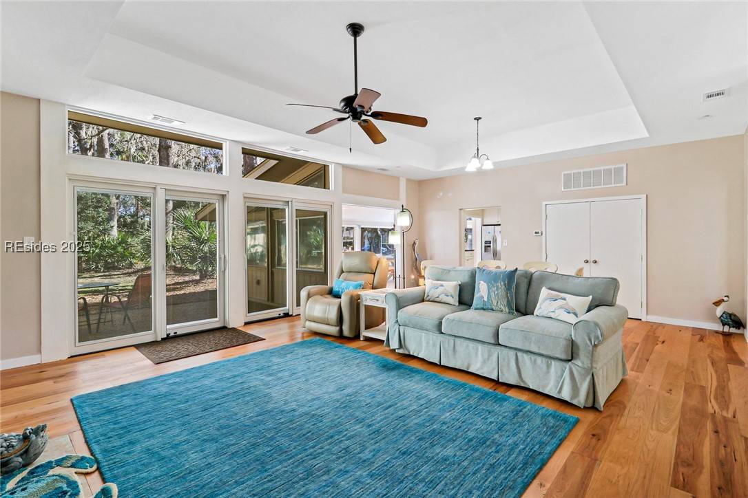 Hilton Head Island, SC 29928,35 Lawton DR #111