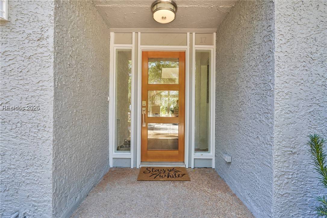 Hilton Head Island, SC 29928,17 Bridgeport LN