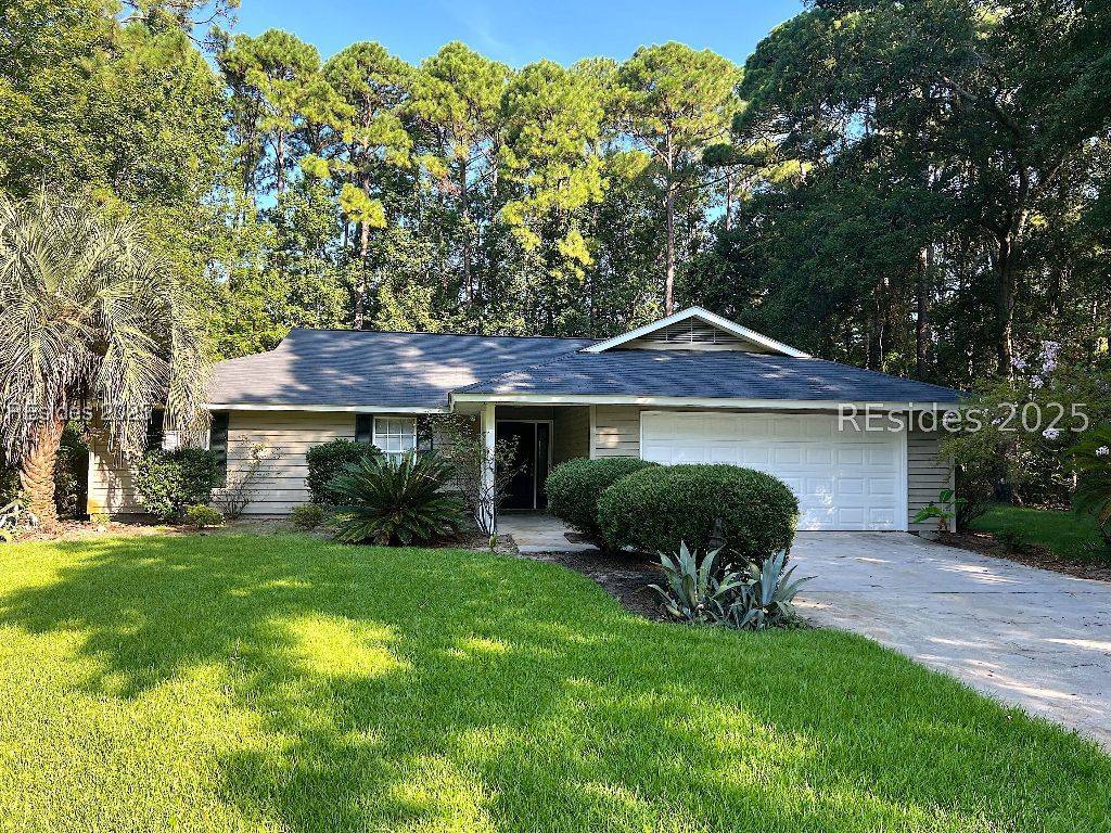 Saint Helena Island, SC 29920,37 North Wade Hampton CT