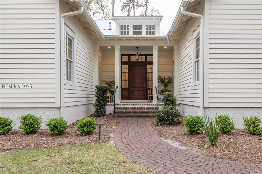 Bluffton, SC 29910,123 August LN