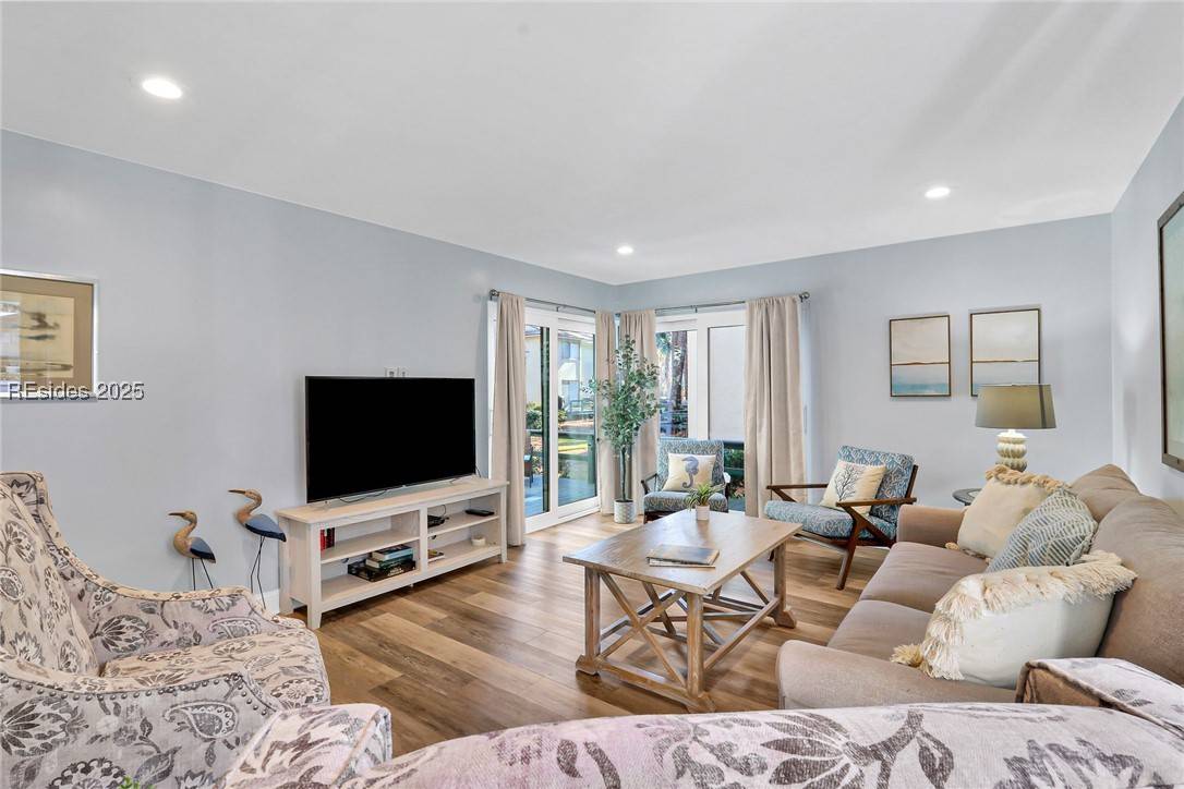 Hilton Head Island, SC 29928,90 Gloucester RD #601