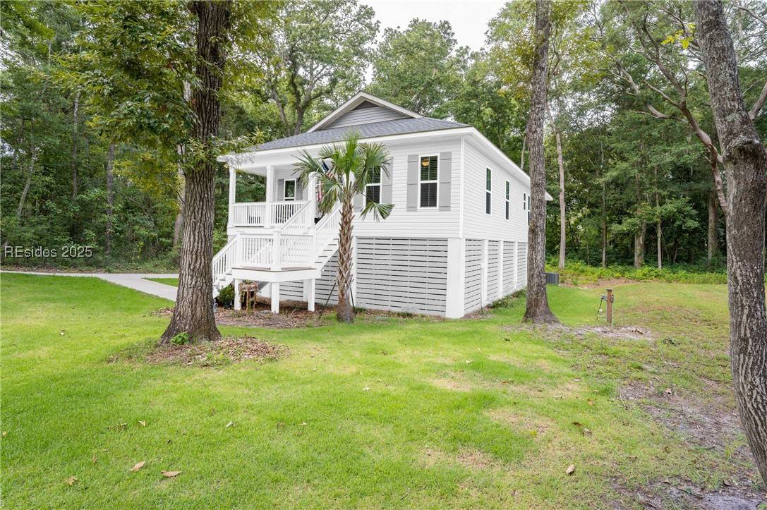 Saint Helena Island, SC 29920,25 Vista BLVD E
