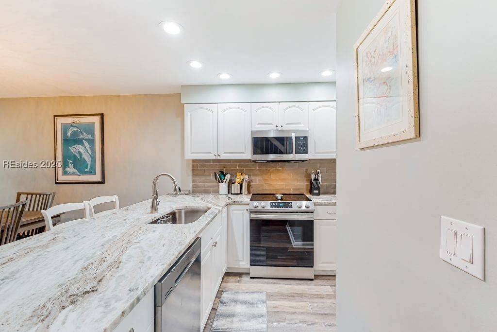 Hilton Head Island, SC 29928,1 Gloucester RD #1804