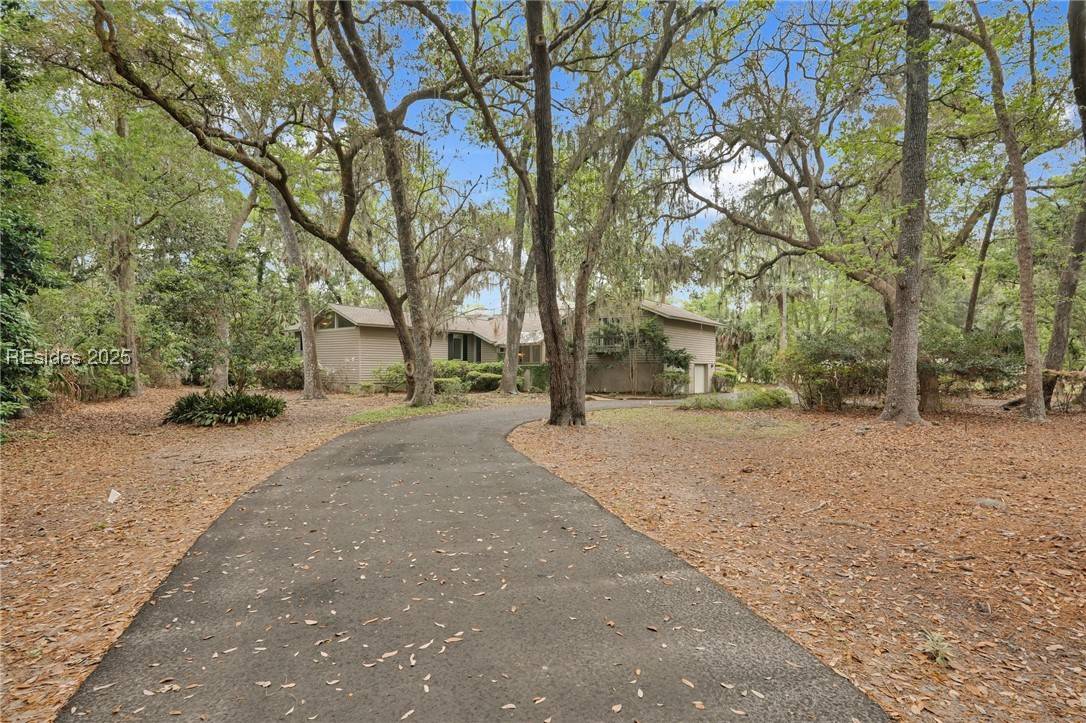Hilton Head Island, SC 29928,2 Willow Oak RD W