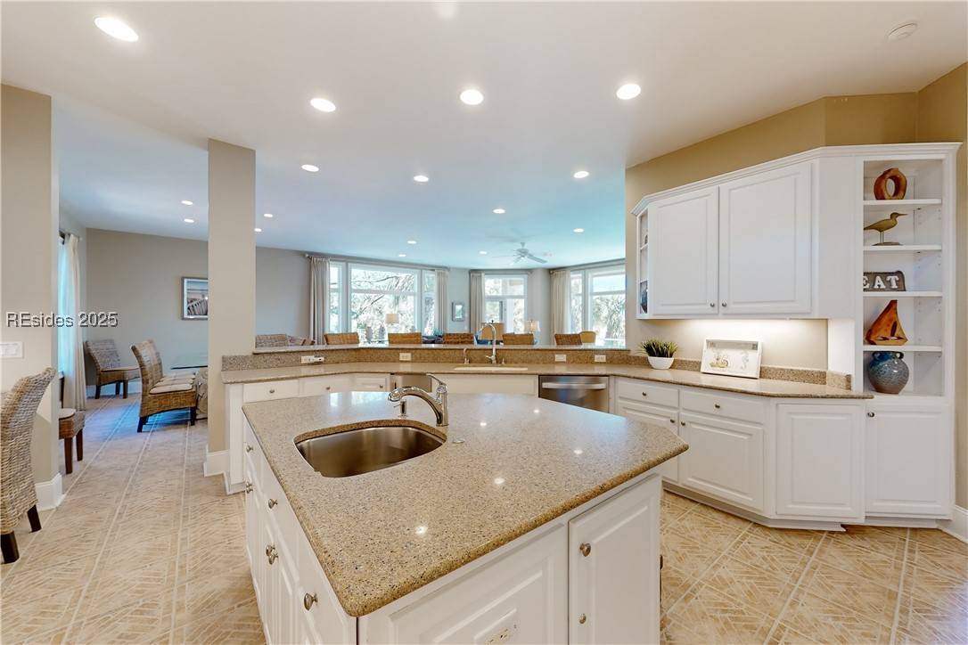 Hilton Head Island, SC 29928,8 Curlew RD