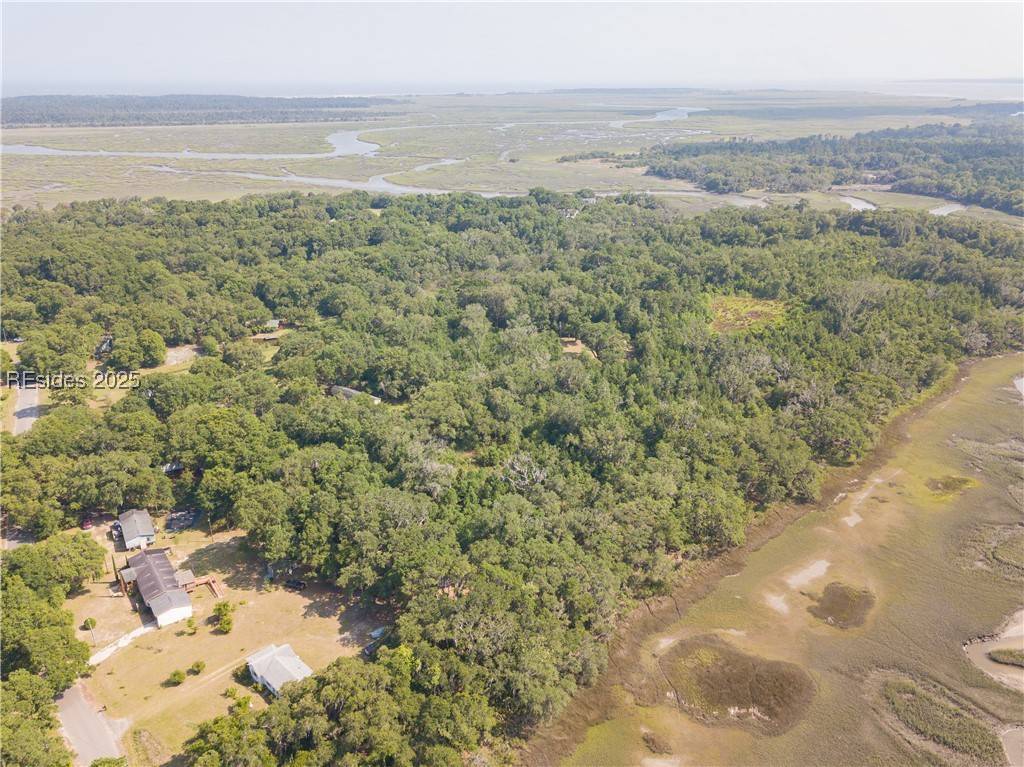 Saint Helena Island, SC 29920,66 Tombee RD
