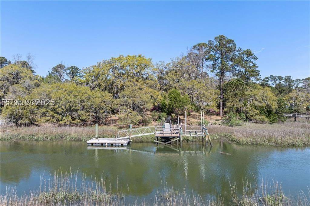 Okatie, SC 29909,139 Cherry Point RD