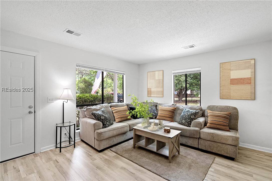 Beaufort, SC 29906,5618 Pulaski CT
