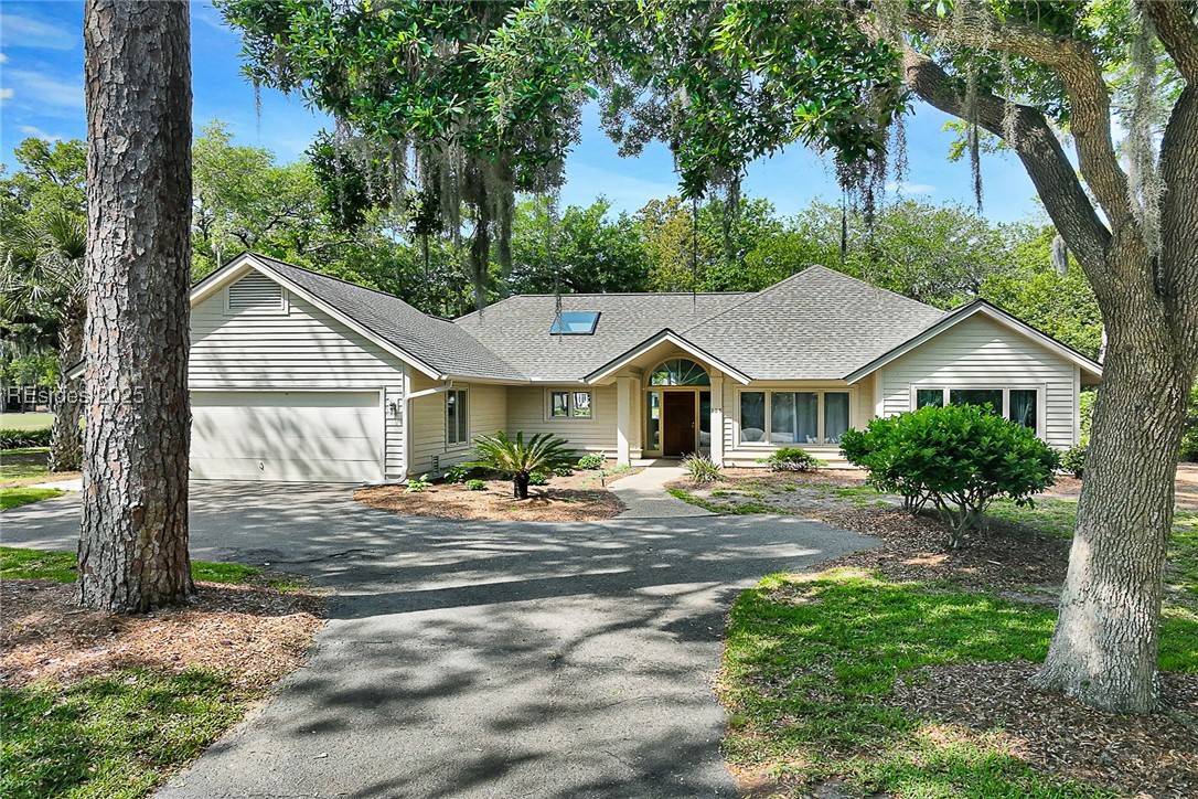 Hilton Head Island, SC 29926,125 Moss Creek DR