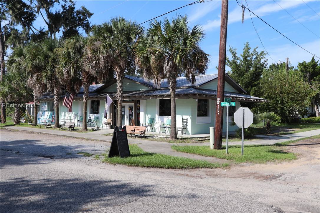 Port Royal, SC 29935,901 7th ST