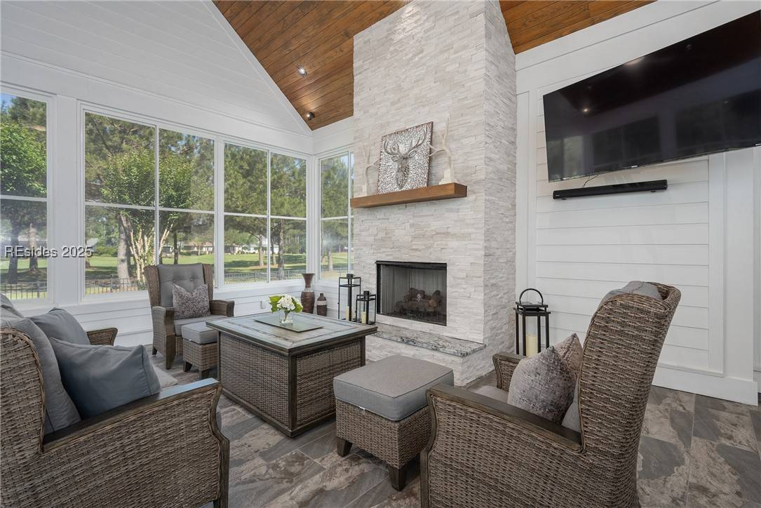 Bluffton, SC 29910,23 Sherbrooke Ave