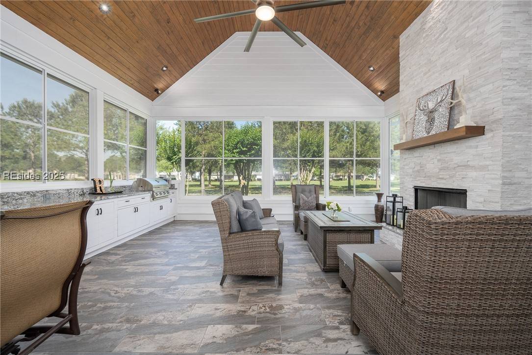 Bluffton, SC 29910,23 Sherbrooke Ave