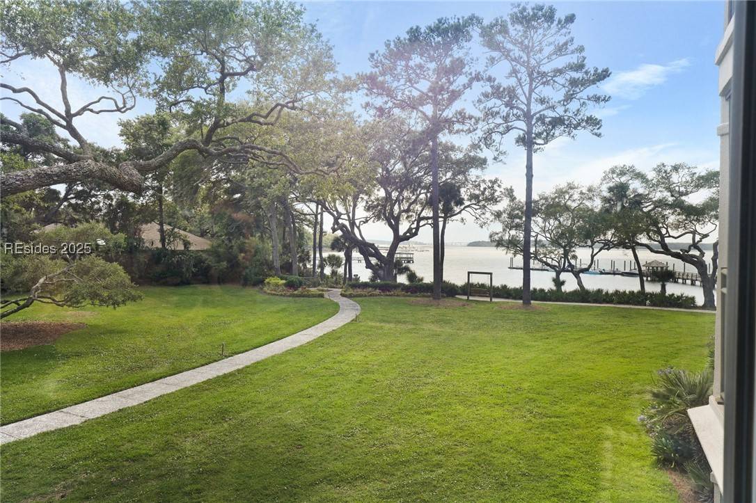 Hilton Head Island, SC 29926,6 Village North DR #105