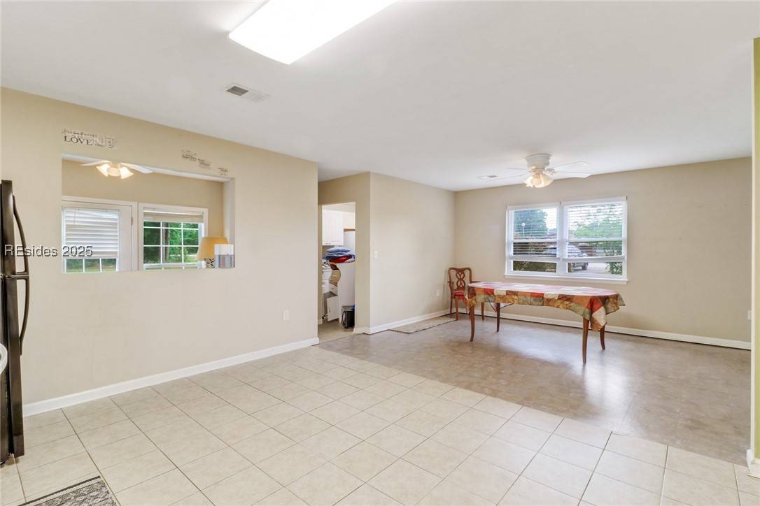 Ridgeland, SC 29936,530 Tillman RD