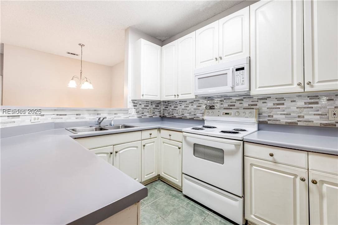 Bluffton, SC 29910,100 Kensington BLVD #1101