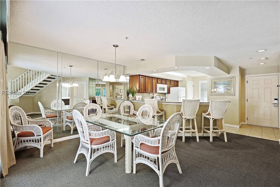 Hilton Head Island, SC 29928,14 Wimbledon CT #906-1